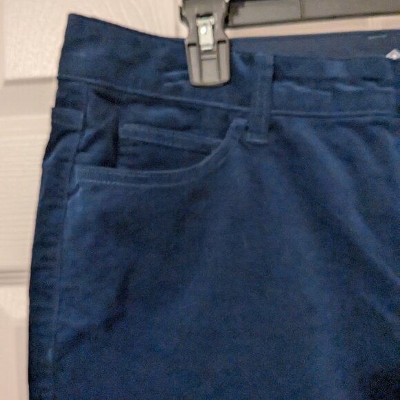 St. John's Bay straight leg corduroy pants size 16....NWT - Picture 3 of 9